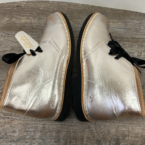 NEW Clarks Desert Boot 2 -Silver Leather Size 9 - Picture 7 of 11